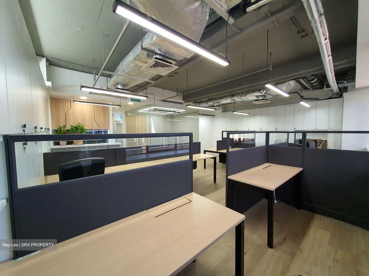 International Plaza (D2), Office #464210071